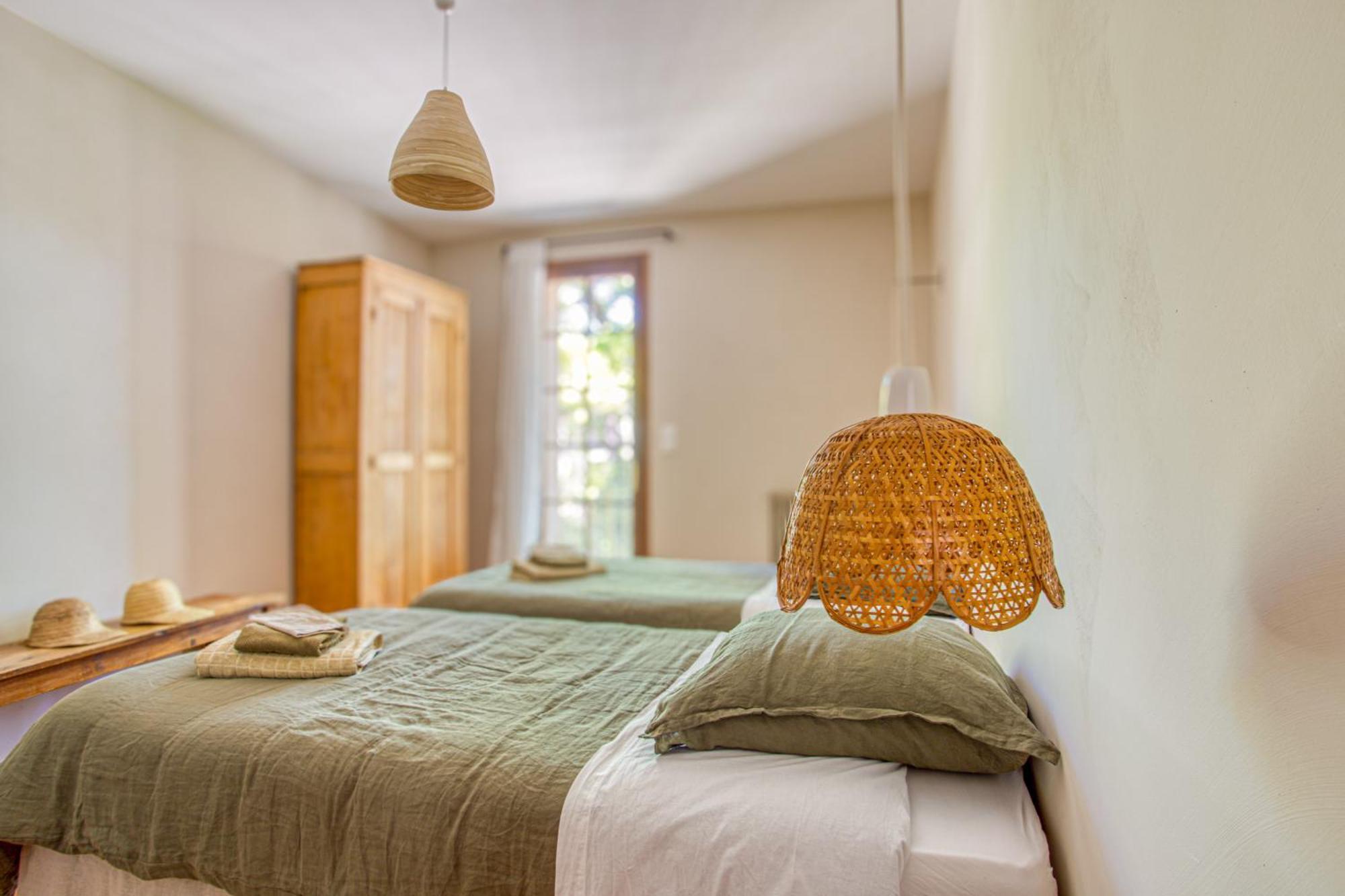 Mas De Bacalan Bed & Breakfast Mormoiron Eksteriør bilde